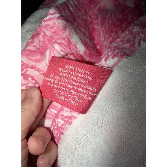 NEW Lilly Pulitzer Beach Towel Tote Palm Beach Resort White Anniversary Print - Picture 6 of 9